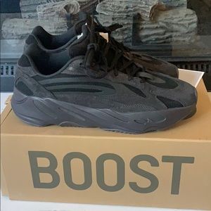 Adidas Yeezy 700 V2 Vanta
